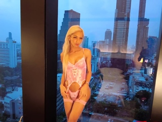 Sexy Brunette In Lingerie With Big Tits Chats On Liv More